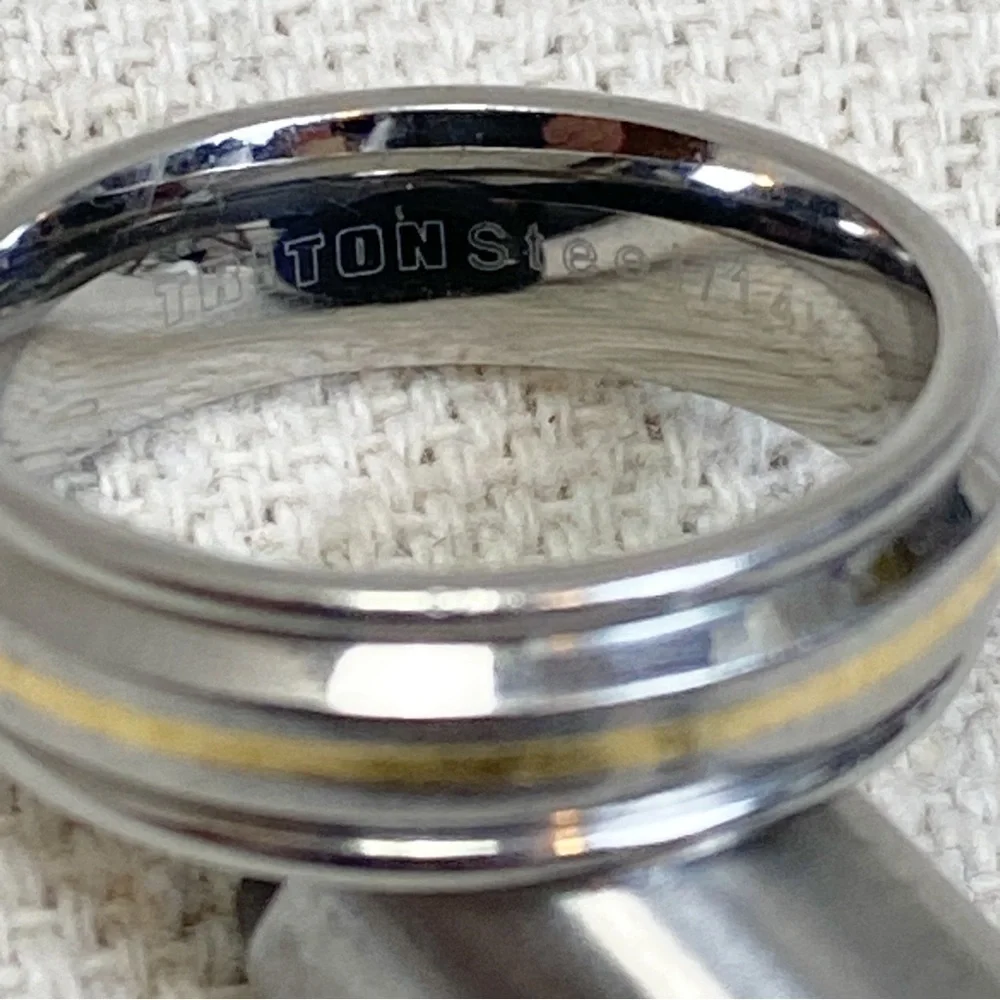 Triton Stainless steel/14k band ring